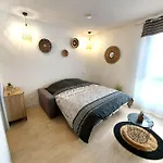L\'Ethnik--Studio Tout Confort--Clim--Parking--Wifi
