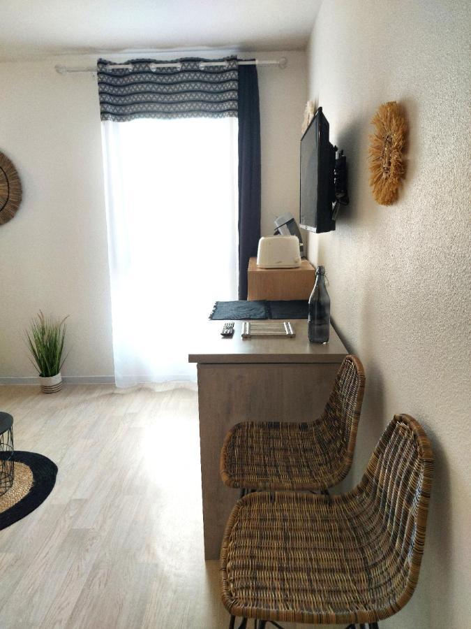 L'ethnik--studio Confort--clim--parking--wifi *